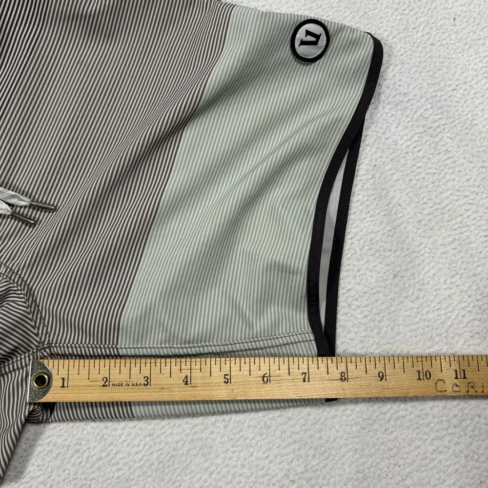 Vuori activewear signature
